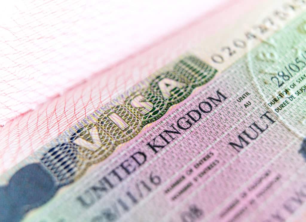 UK government removes visa-free travel for Colombians