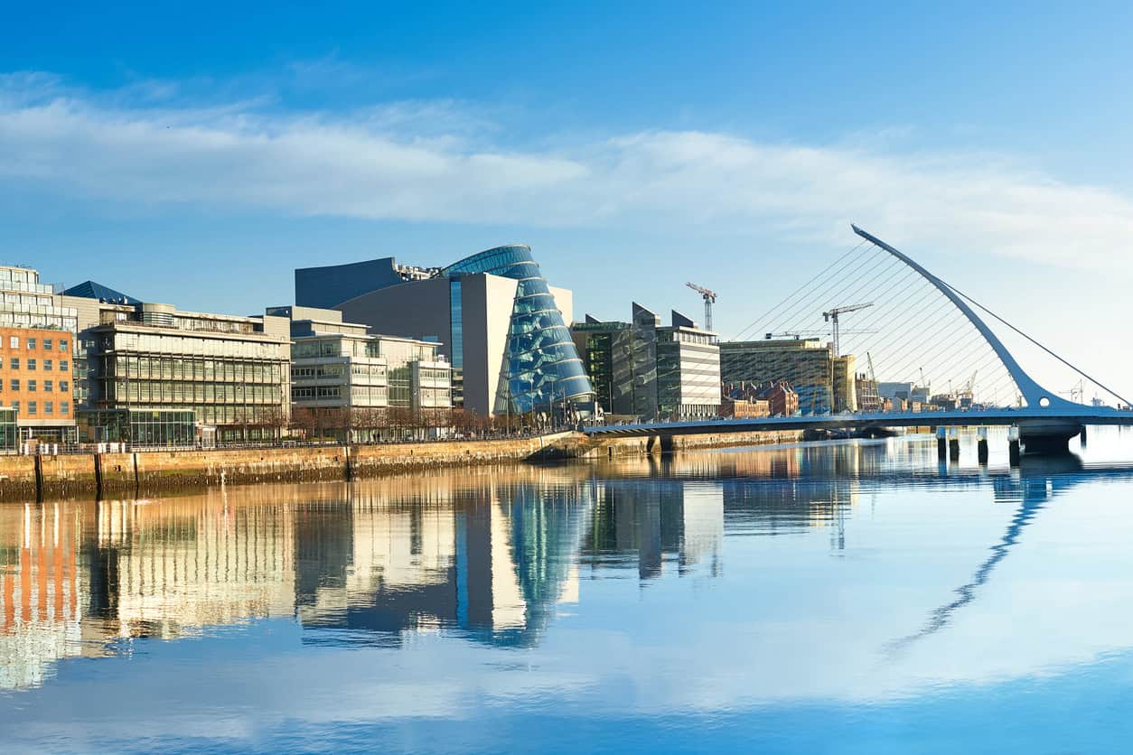 A photo of the river Liffey and Dublin