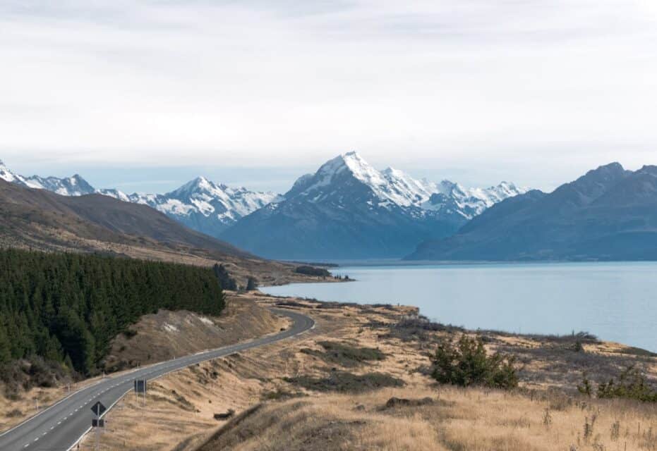 Lake and mountains in Canterbury, New Zealand.