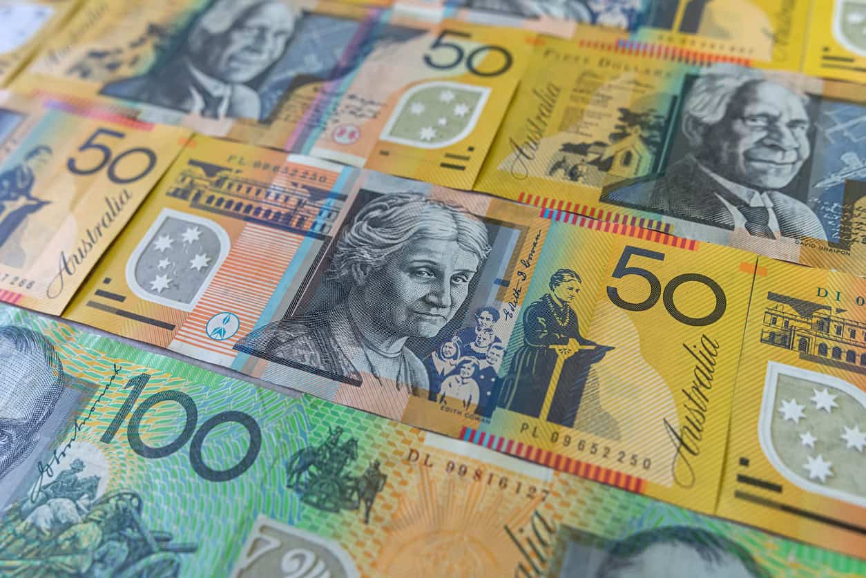 O dispêndio do visto de estudante australiano salta para AUD $ 2.000